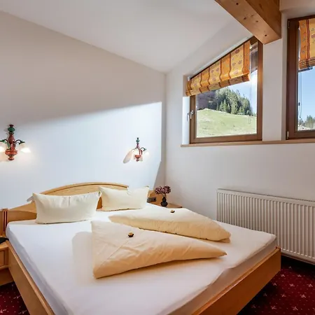 Hotel Alpinjuwel 3 3*