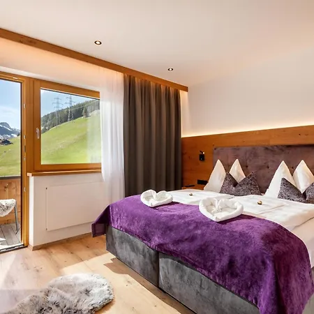 Alpinjuwel 3 Hotel 3*