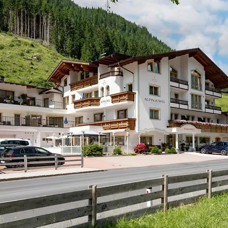 Alpinjuwel 3 Hotel