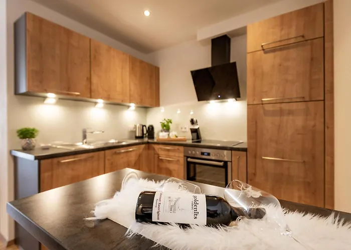 Alpinjuwel 3 מלון