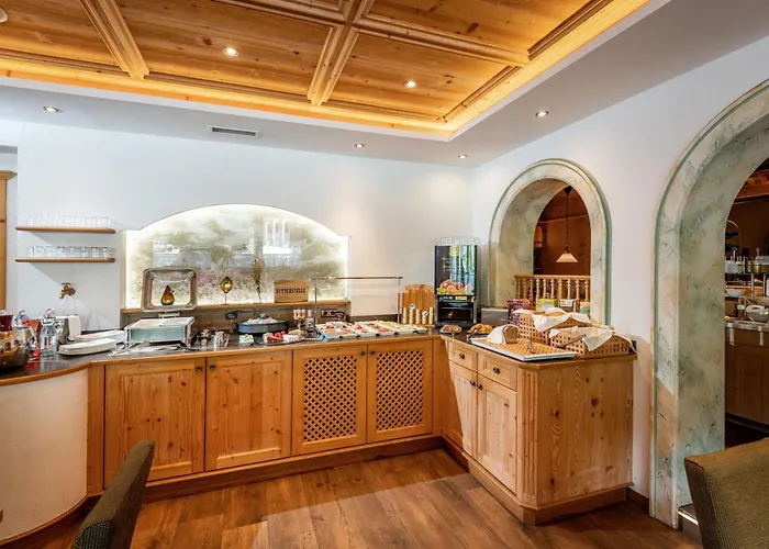 ホテル Alpinjuwel 3 ゲルロス